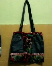 Bolsa Trabalhada Vermelha